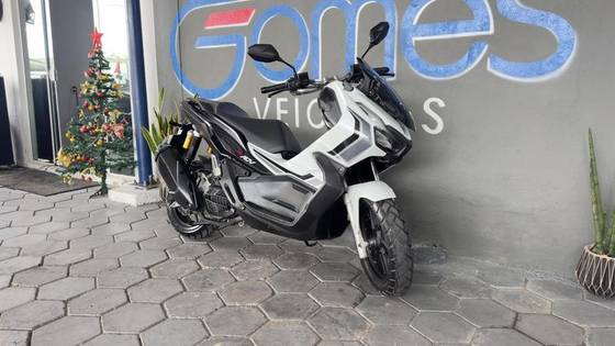 HONDA ADV 